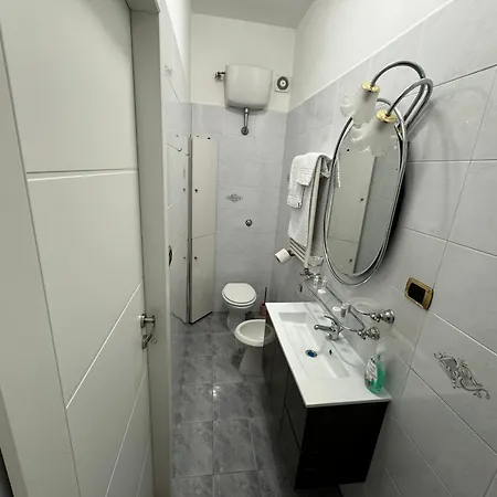 アパート Elegant