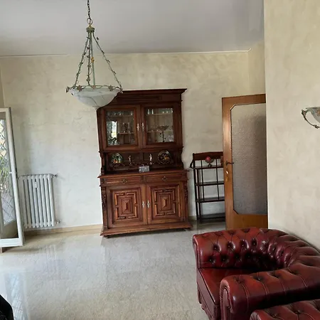 アパート Elegant