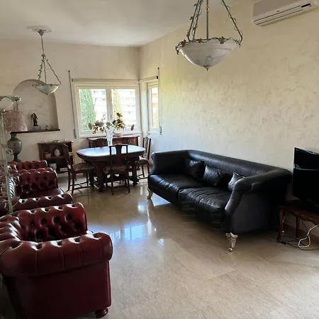 Elegant Apartment